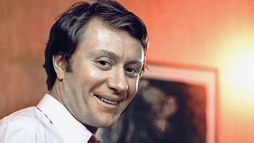 андрей миронов